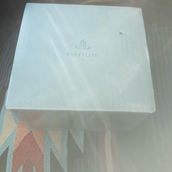 Party lite - Picture 3 of 7